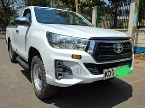 Toyota Hilux Revo 2017 White