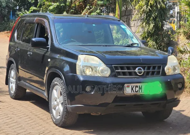 Nissan X-Trail 2010 Black - 1