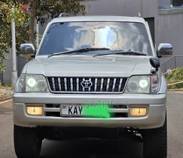 Toyota Land Cruiser Prado J95 (2000) - Silver - 1