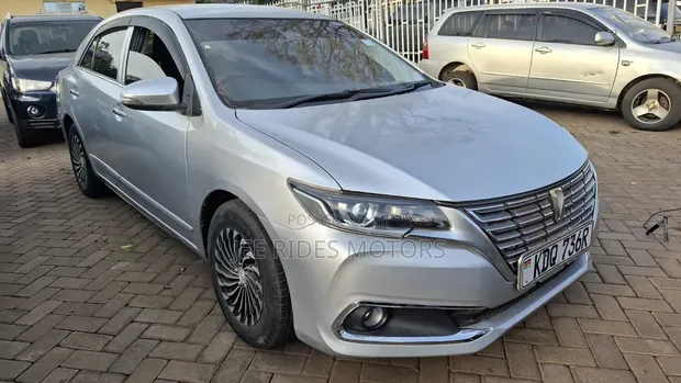 Toyota Premio 1.8 FWD 2017 Silver - 1