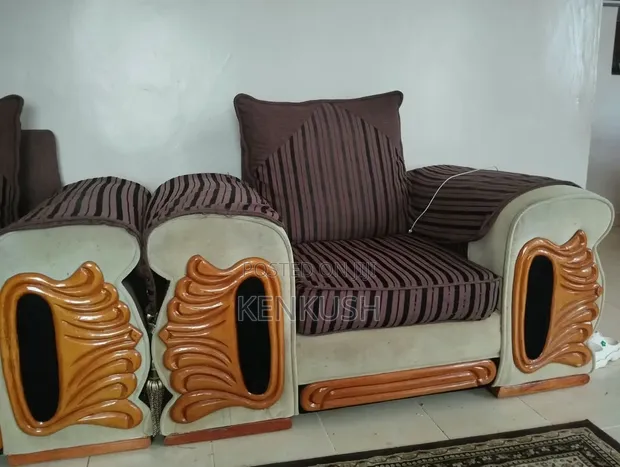 7 Seater Mahogany Sofa Set - 1