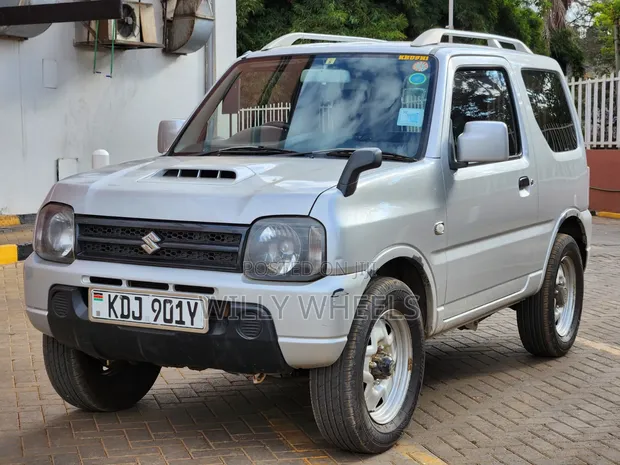 Suzuki Jimny 2015 Silver - 1
