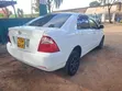 Toyota Corolla 2006 Nyeupe - 1