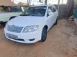 Toyota Corolla 2006 Nyeupe - 2