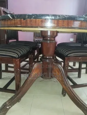 Seti ya Meza ya Kula ya Mahogany ya Viti 6