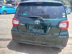 Toyota Passo 2019 Kijani