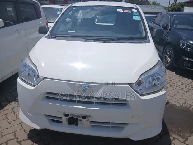 Daihatsu Mira 2019 White - 1