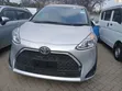 Toyota Sienta 2019 Silver - 1
