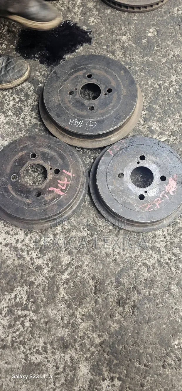 Used Toyota Nze Wheel Hubs - 1