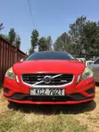 Volvo V60 2013 Nyekundu - 2