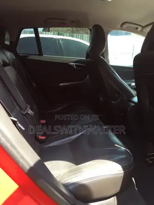 Volvo V60 2013 Red