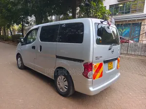 Nissan NV200 2015 Nyeupe