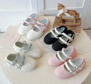 Girls' Classic Mary Jane Shoes (Sizes 26-37)