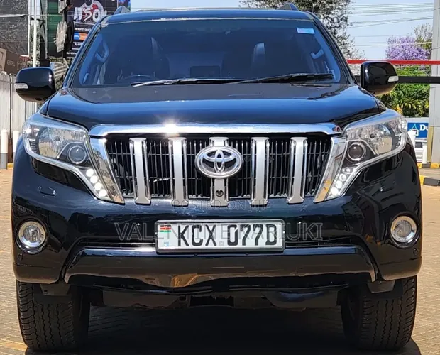 Toyota Land Cruiser Prado 2012 Black - 1