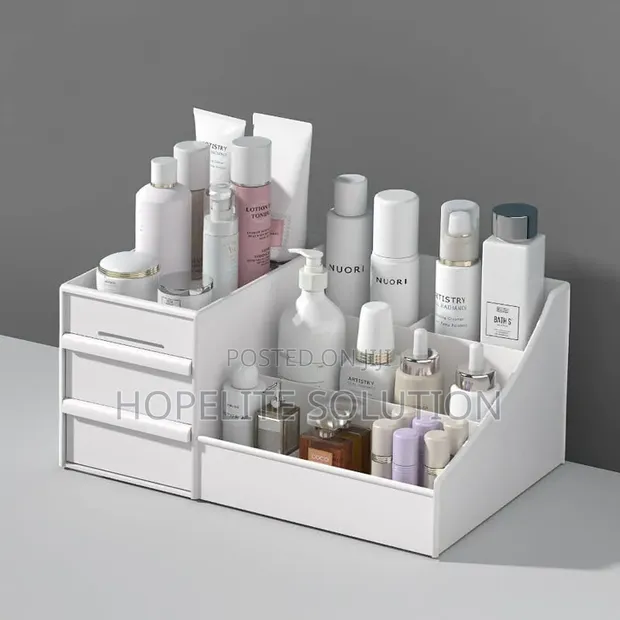 Plastic Makeup Organizer - 1