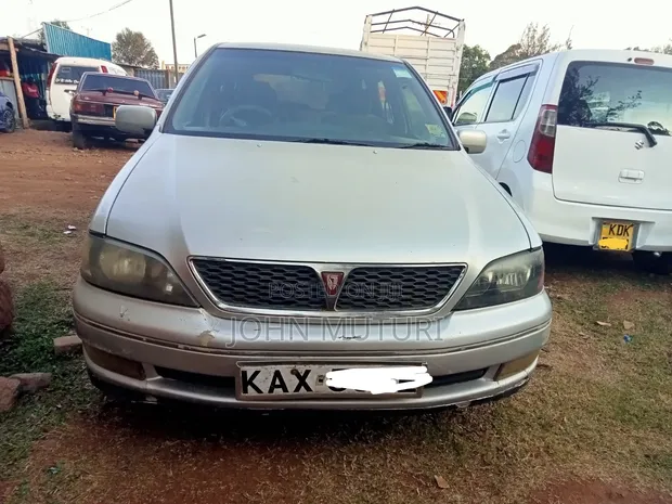 Toyota Vista 1998 Silver - 1