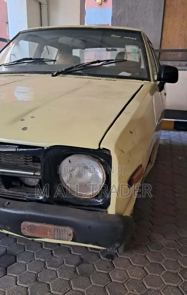 Datsun 1200 (B310) 1973 Beige - 1