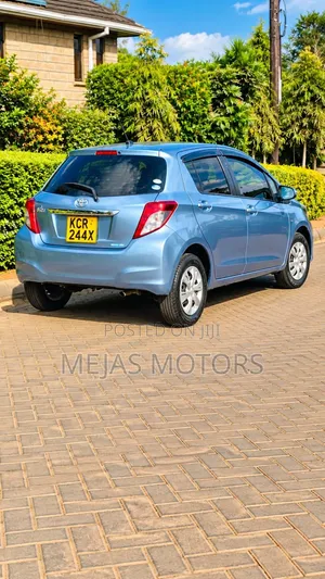 Toyota Vitz 2012 Blue