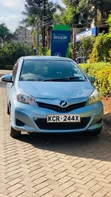 Toyota Vitz 2012 Blue - 4