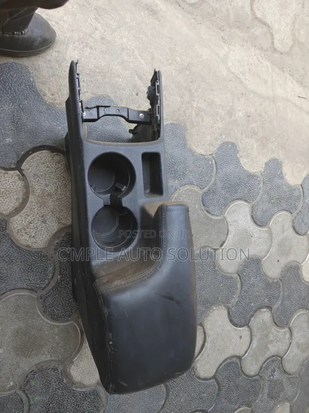 Toyota Hilux Vigo Center Console - Clean Ex-Japan - 1