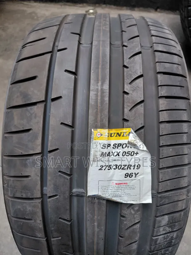 Dunlop SP Sport Maxx 050+ 275/30ZR19 Tire - 1