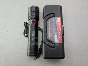 Powerbank Torch with Zoom Focusing (Up to 15hrs)