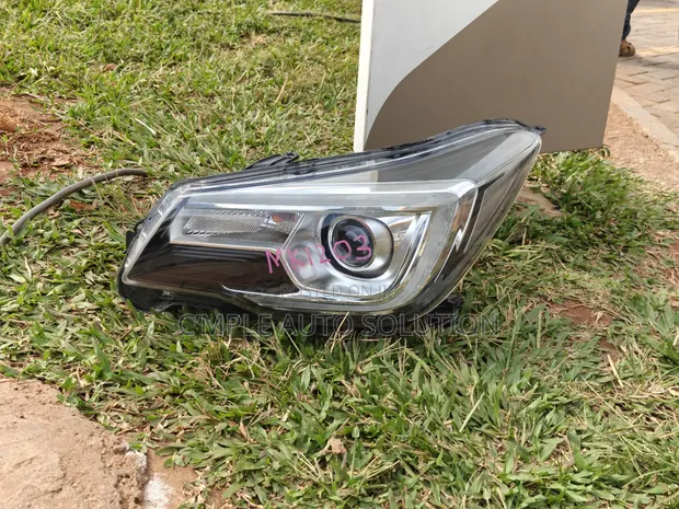 Subaru Forester SJ 2018 Headlight - 1