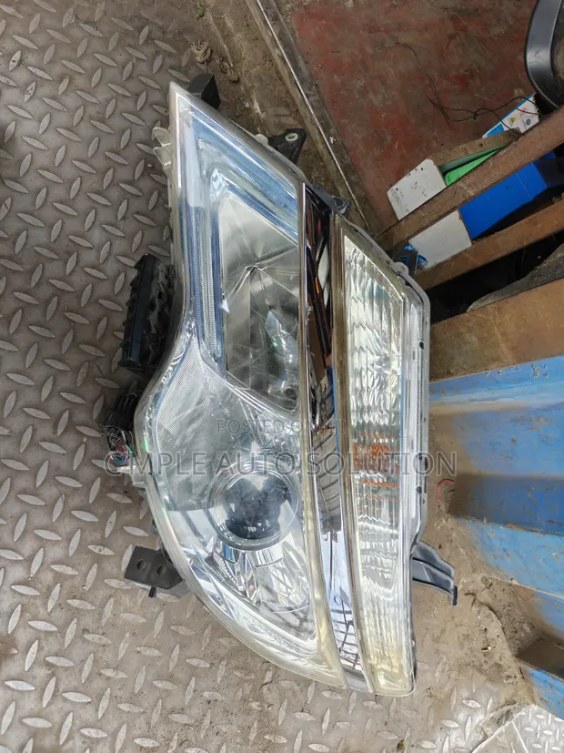 Nissan Serena C26 Headlight (2013-2015 Model) - 1
