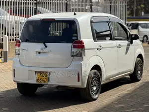 Toyota Spade 2019 White