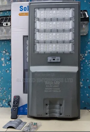 High Quality 8000 Watts Project Solar Street Lights