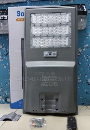 Mashine Mpya ya Taa za Mtaa za Solar za Watts 6000