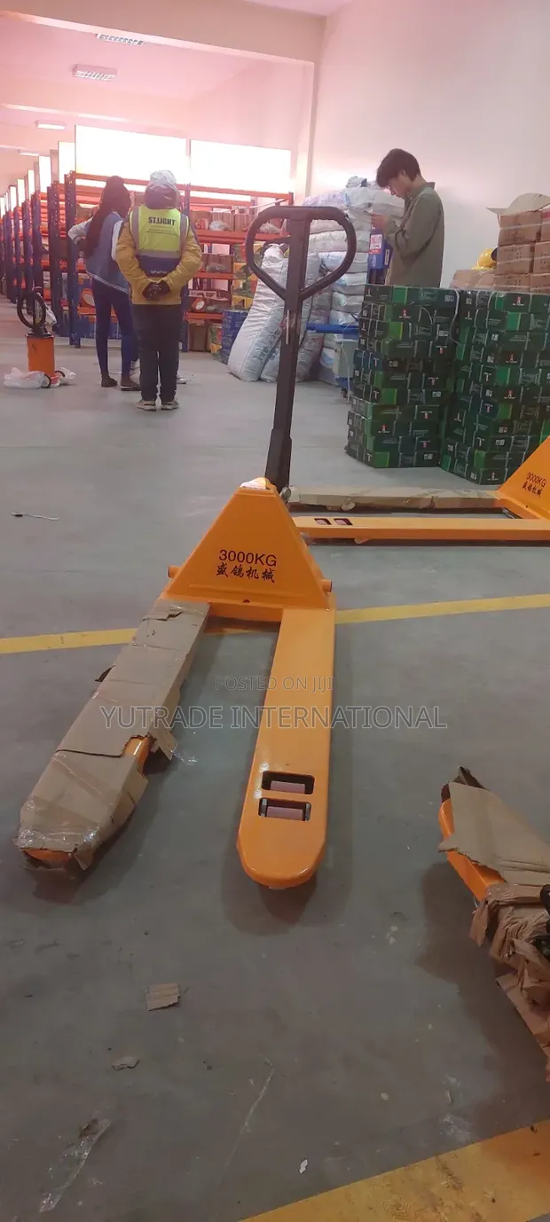 Heavy-Duty Pallet Hand Jacks - 1