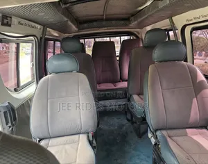 Toyota HiAce 7L Tours Van 2015