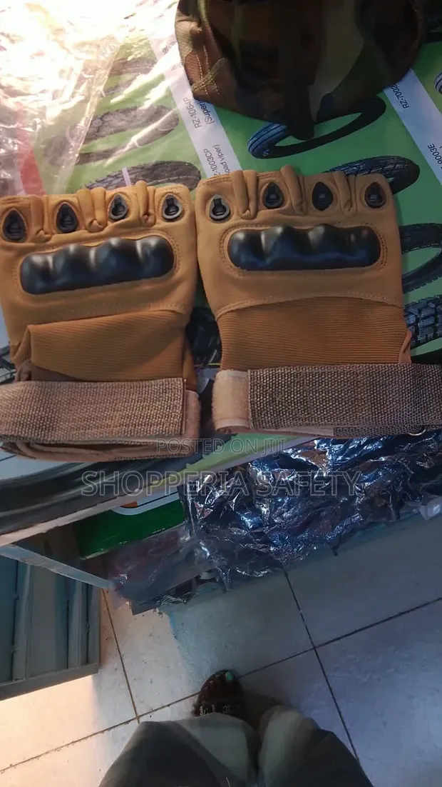 Tactical Half-Finger Gloves - Brown Leather - 1
