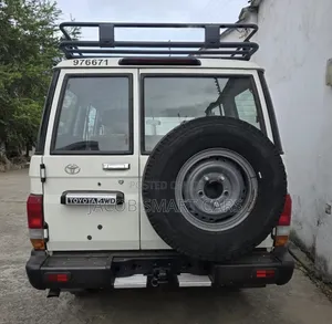 Toyota Land Cruiser Hardtop 2021