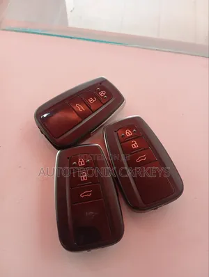 Toyota Land Cruiser 2018 Car Key Programming & Cutting