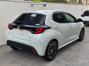Toyota Yaris 2021 White