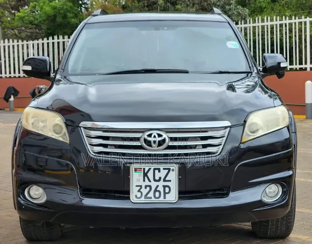 Toyota Vanguard 2013 Black - 1