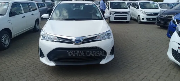 Toyota Corolla Fielder 1.5 Hybrid FWD 2018 White - 1