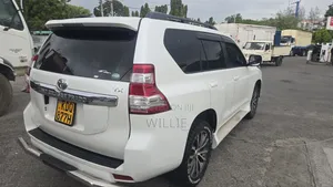 Toyota Land Cruiser Prado 2016 White