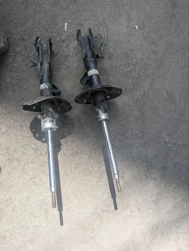 Honda Insight Front Shock Absorbers (Used) - 1