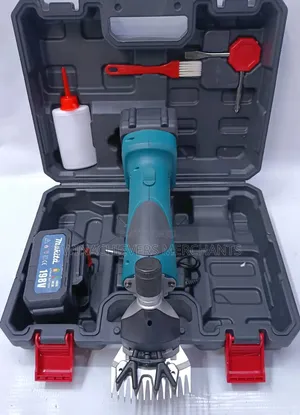 Cordless Sheep Shearing & Livestock Wool Clipping Machine