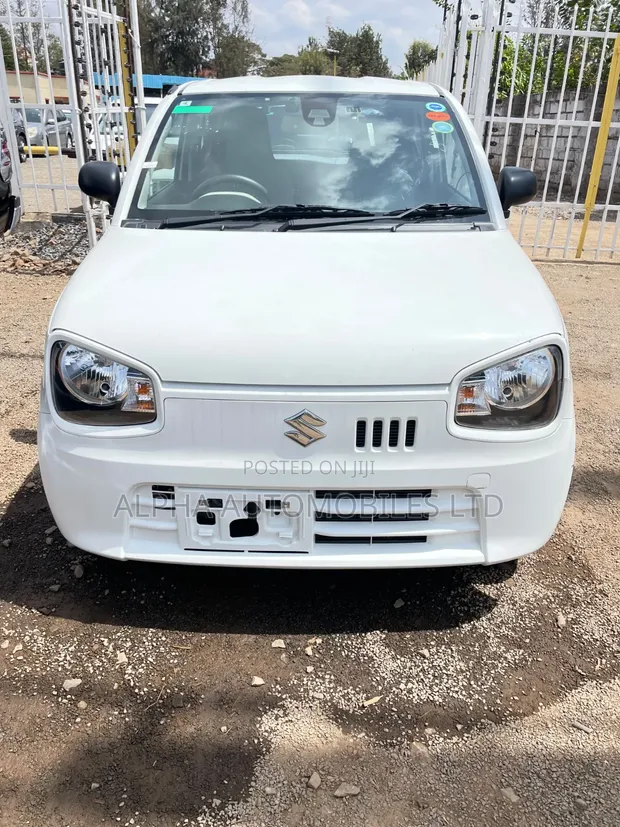 Suzuki Alto 660cc FWD 2019 White - 1