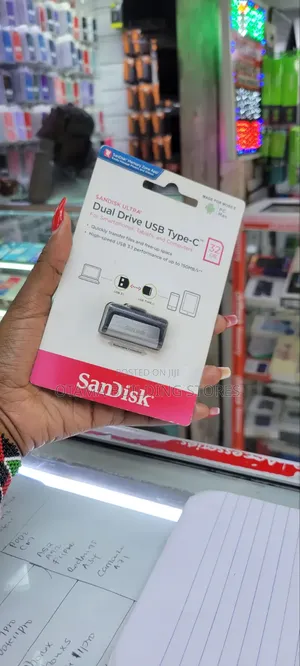 SanDisk Ultra Dual USB Drive 32GB