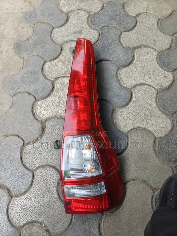 Honda CR-V RE4 Tail Light - Used - 1