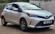 Toyota Vitz 2015 Nyeupe - 2