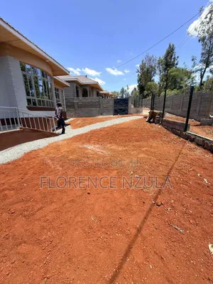 Bungalow ya Vyumba 4 vya Kulala kwa Uuzaji Matasia, Merisho