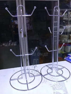 Light Silver Cup Stand