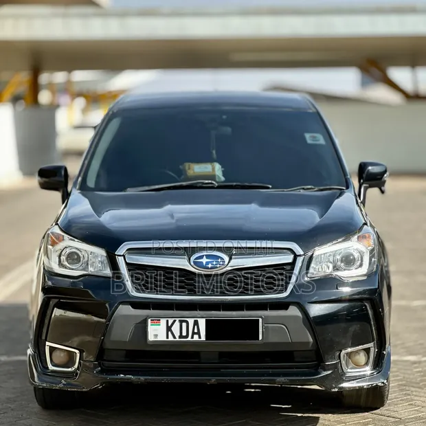 Subaru Forester XT 2013 Nyeusi - 1