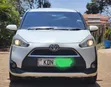 Toyota Sienta 2016 Nyeupe - 2